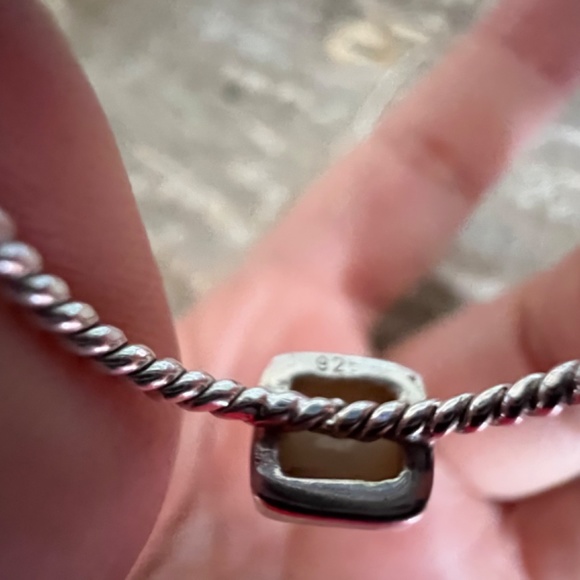 Mother of a pearls sterling silver ring size 9 - Picture 3 of 4